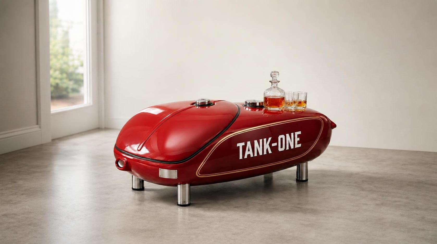 TANKONE &mdash; livrea rossa, chiusa